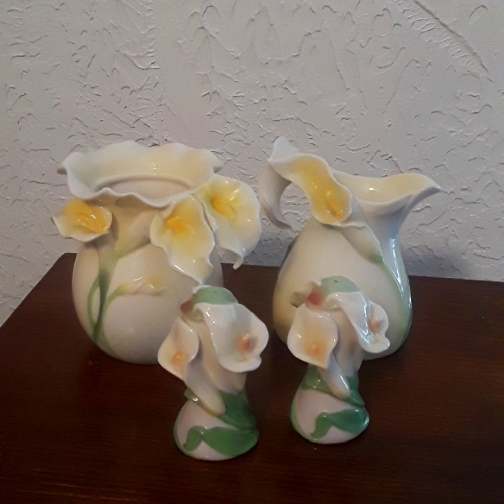 Franz Porcelain Serenity Calla Lily Collection Sugar Jar, Creamer, Salt Pepper🌺